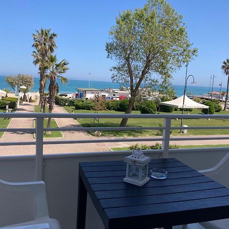 Hotel Promenade Porto SantʼElpidio Eksteriør billede