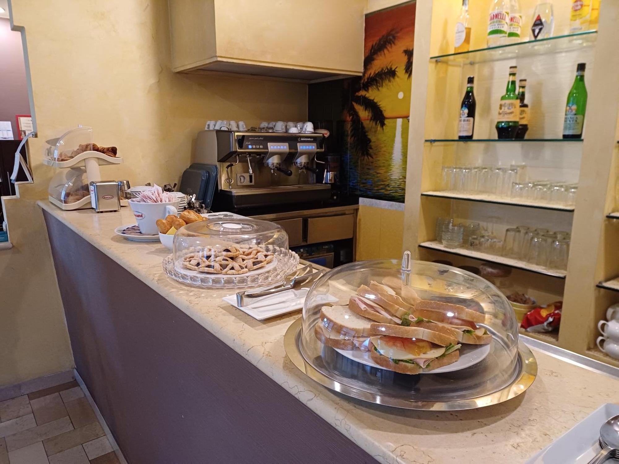 Hotel Promenade Porto SantʼElpidio Eksteriør billede