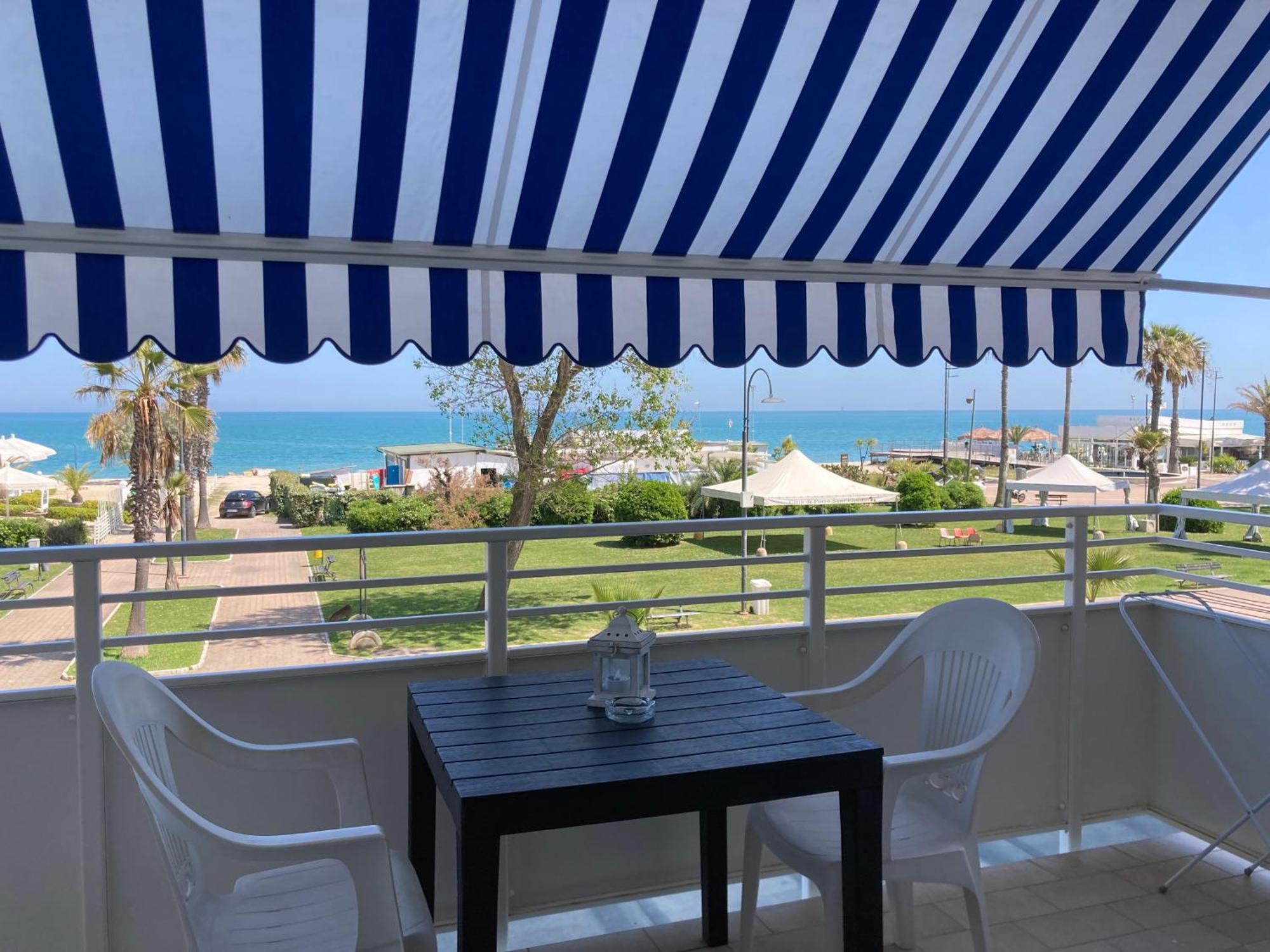 Hotel Promenade Porto SantʼElpidio Eksteriør billede
